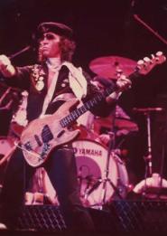 Erik Scott on Alice Cooper tour