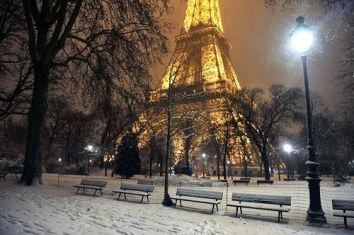 eiffel-tower-lights-paris-snow-Favim.com-1509973